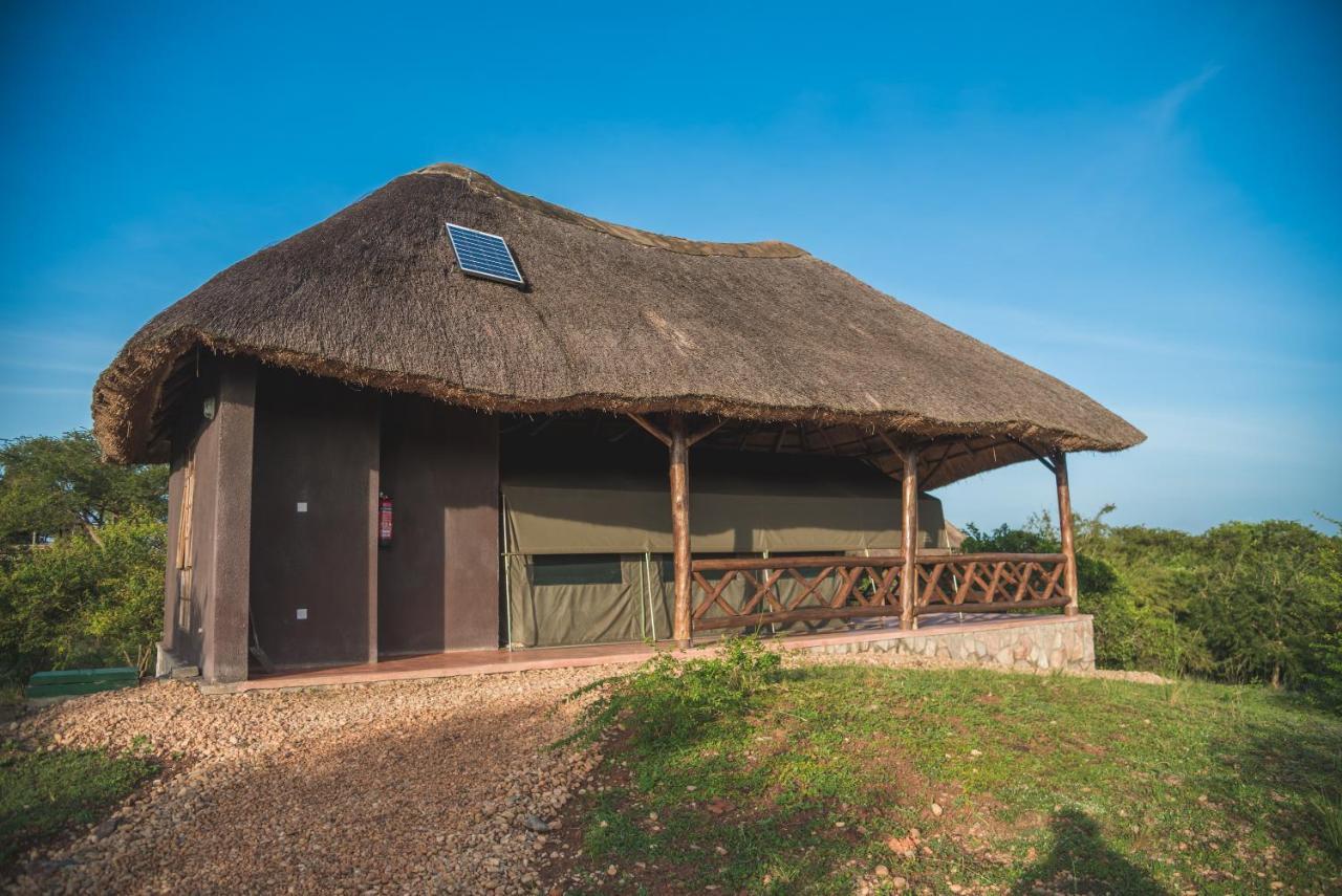 Twiga Safari Lodge Paraa Bagian luar foto